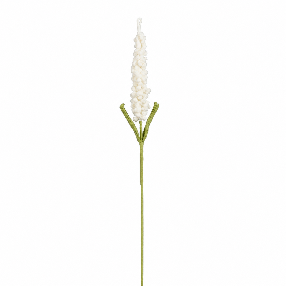 Heklet hvit lavendelblomst med to grønne blader og lang stilk, 48 cm
