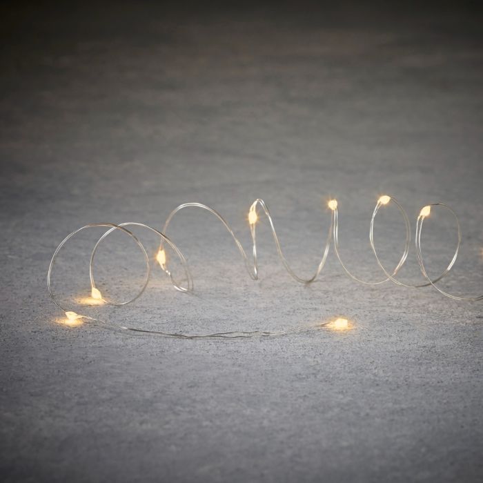 Lyskæde sølvfarvet med 30 varme hvide LED-lys