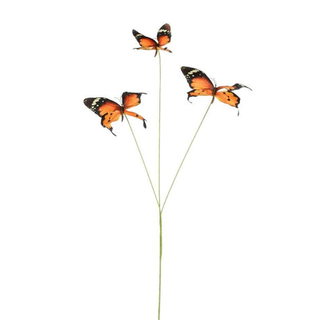 Oransje sommerfugler på pinner til krukker og hagedekorasjon.