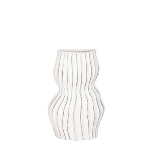Vase med dekorative streger